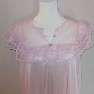 Pink Petite small vintage nightgown Ilise Stevens